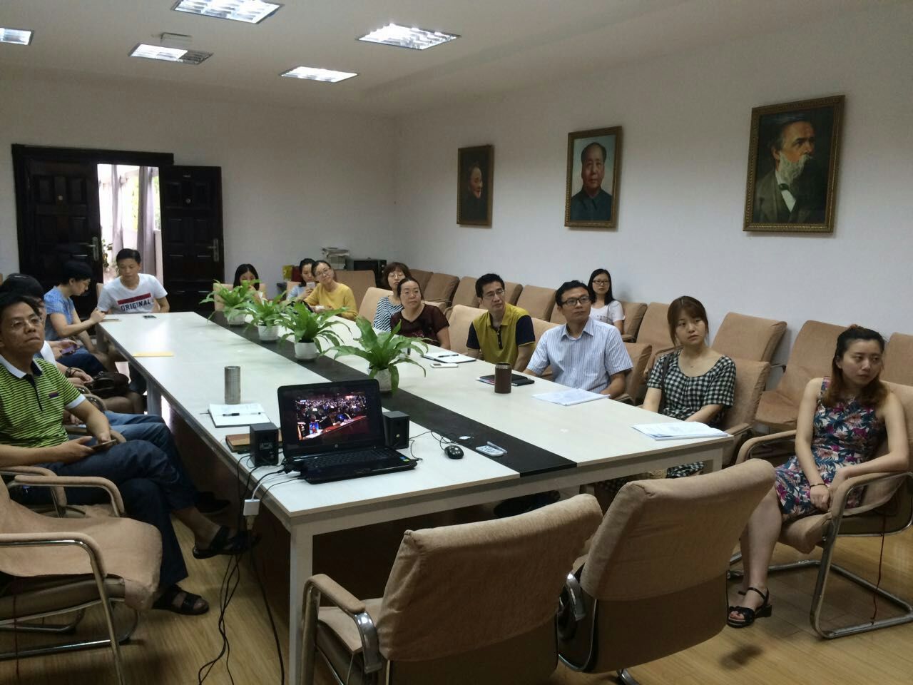 【两学一做】williamhill威廉希尔组织观看建党95周年庆祝大会