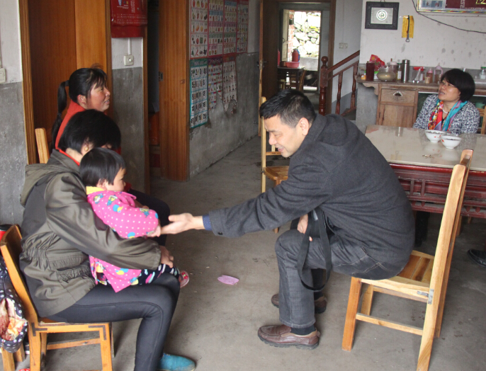 我院专家组一行赴乌云山村调研