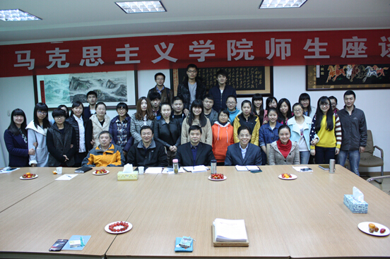 williamhill威廉希尔师生座谈会顺利举行